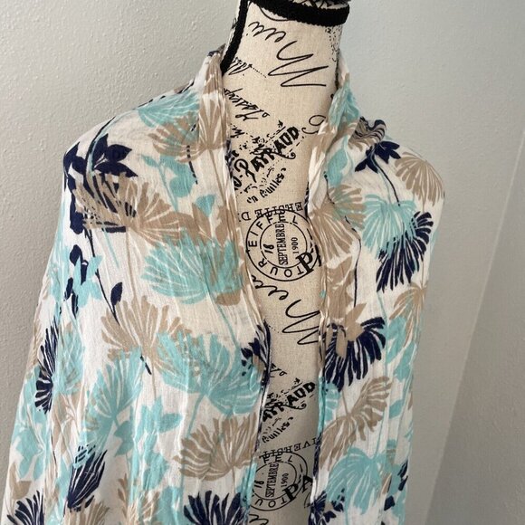 Floral Banana Republic Rectangular Scarf w/Unfinished Hem - 64" x 20" (U5) - Picture 2 of 7